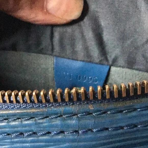 Louis Vuitton Blue Epi Speedy 25 - Picture 7 of 14